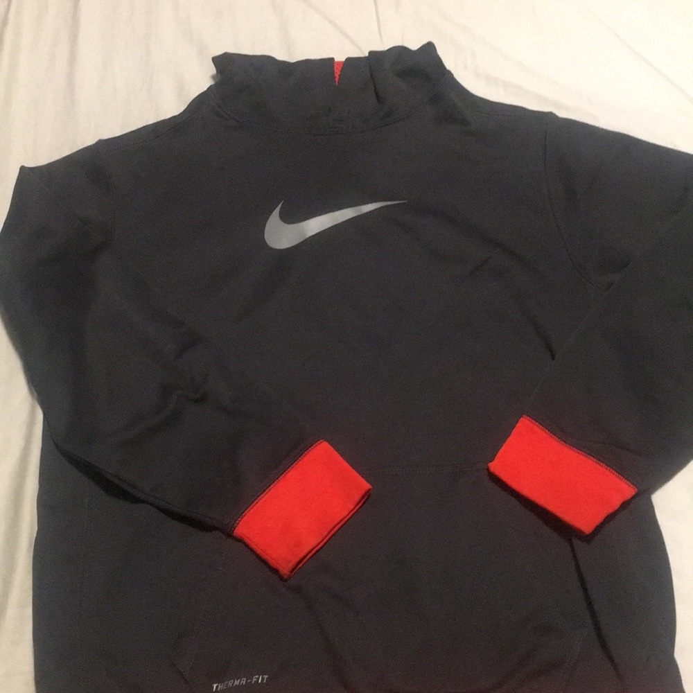 Nike Therma-Fit Sweatshirt